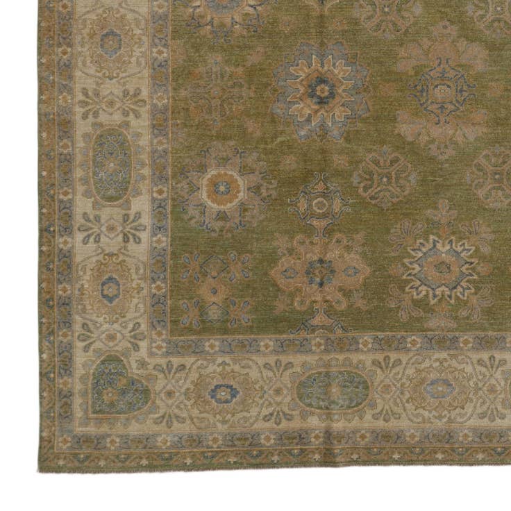 Detail image of 10' 1 x 13' 11 Hand Knotted Ziegler Rug
