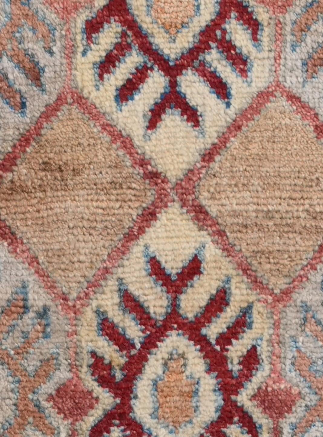 1' 4 x 2' Hand Knotted Ziegler Rug