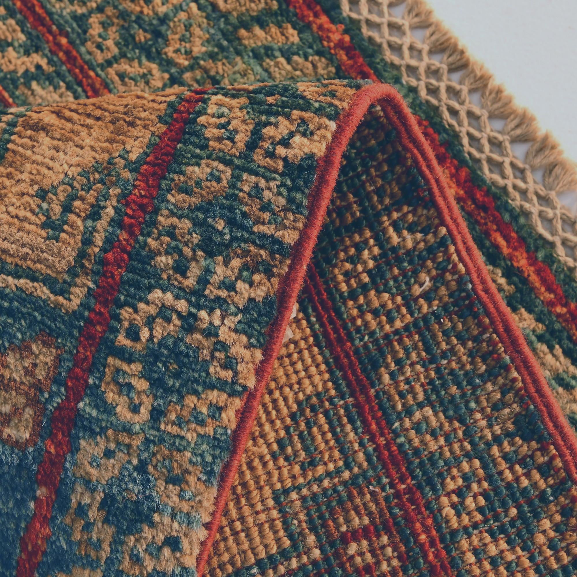 1' 4 x 2' Hand Knotted Ziegler Rug