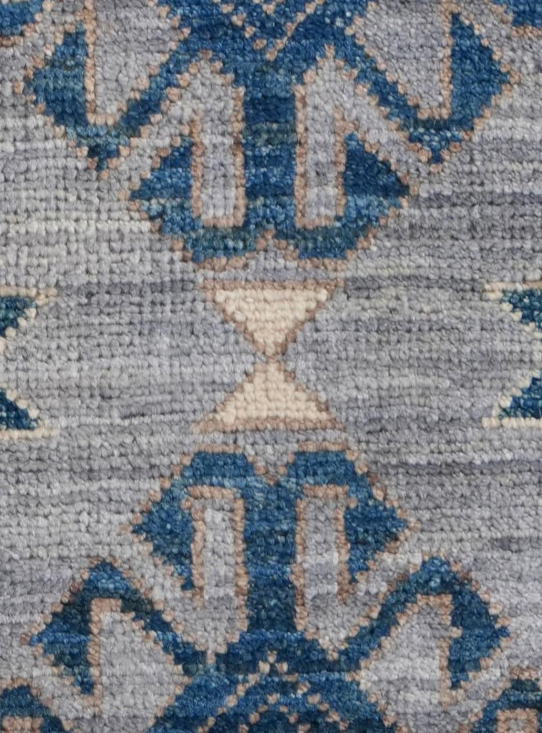 1' 4 x 2' Hand Knotted Ziegler Rug