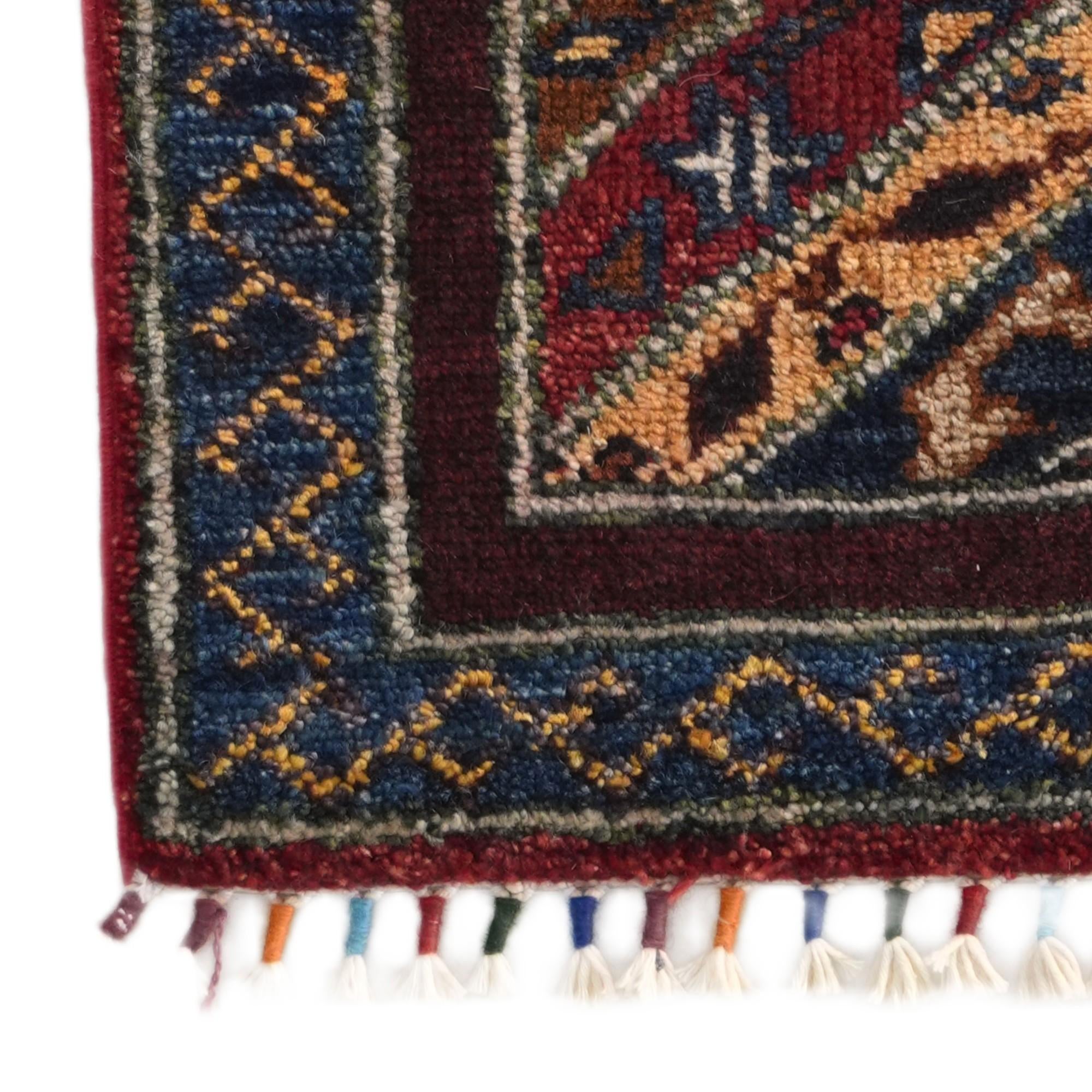 1' 4 x 2' Hand Knotted Ziegler Rug