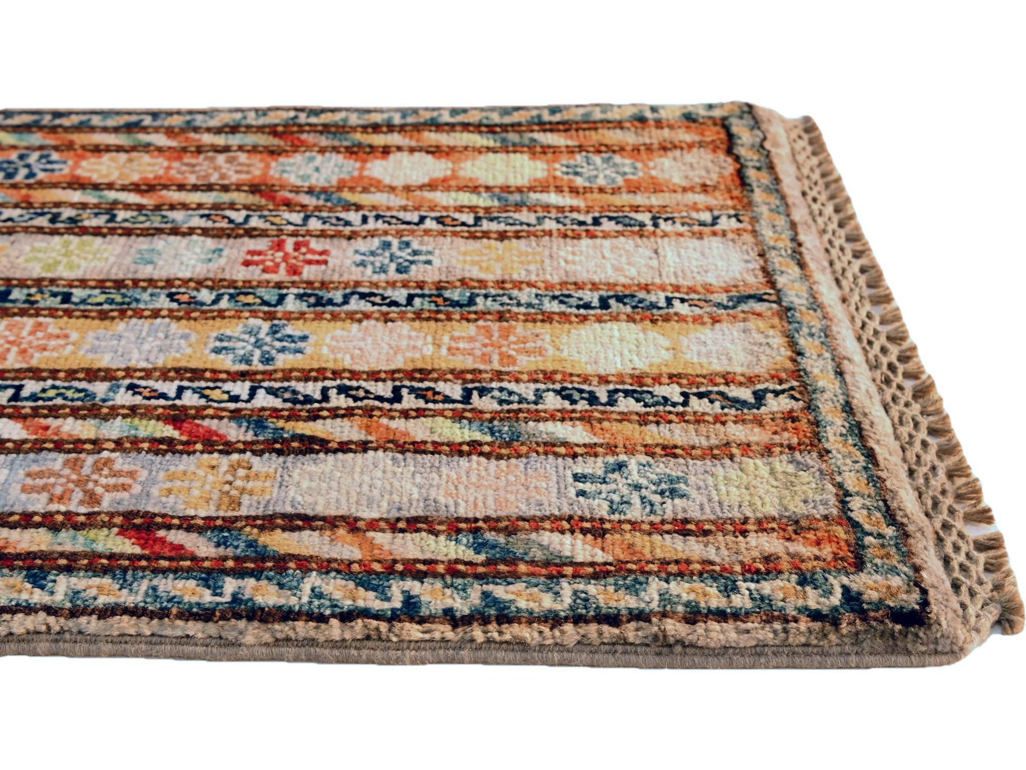 1' 4 x 2' Hand Knotted Ziegler Rug