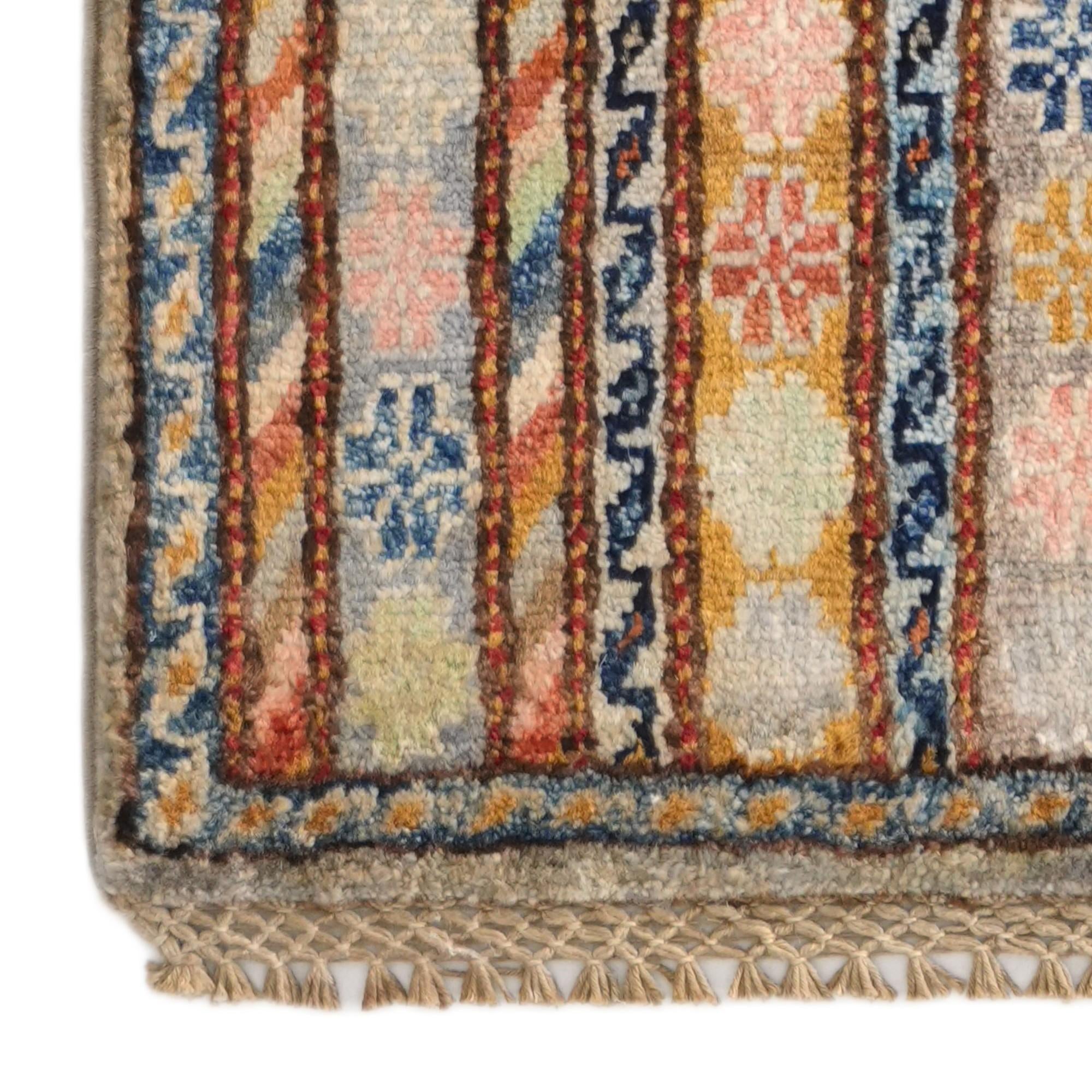 1' 4 x 2' Hand Knotted Ziegler Rug