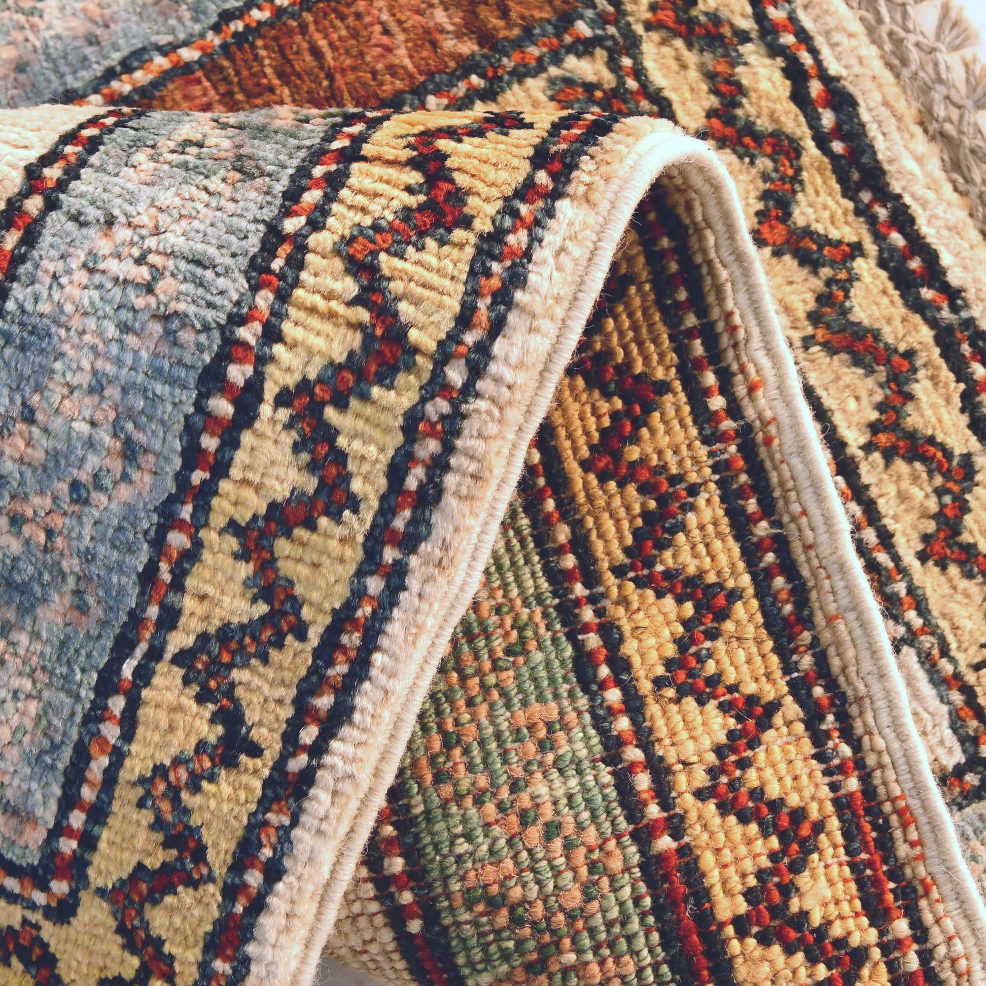 1' 4 x 2' Hand Knotted Ziegler Rug