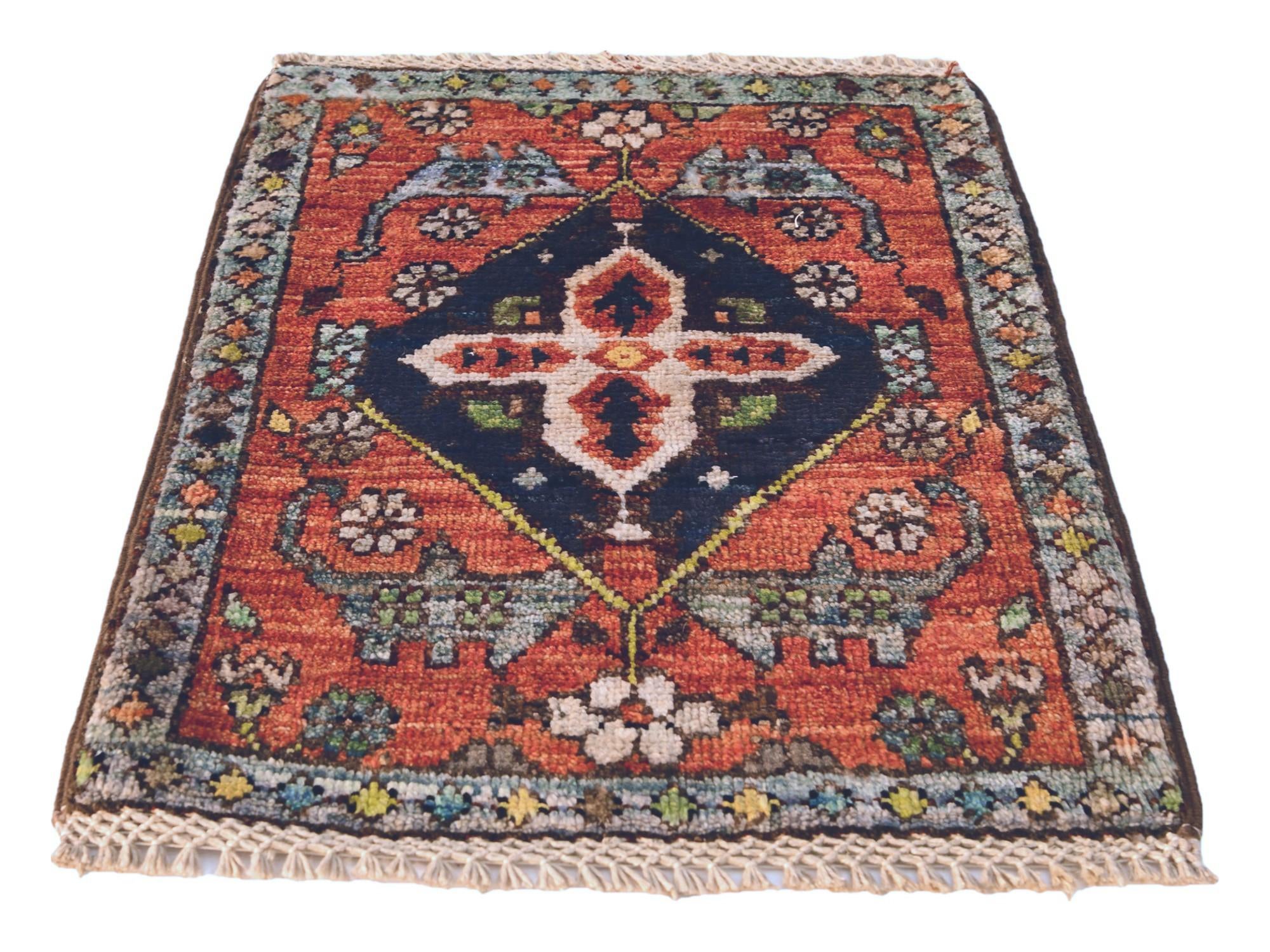 40cm x 60cm Hand Knotted Ziegler Rug
