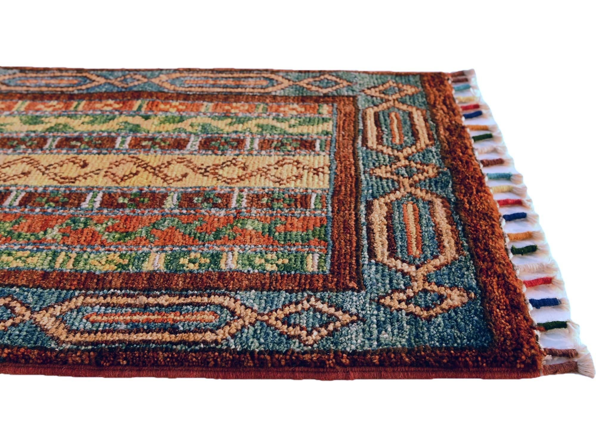 1' 4 x 2' Hand Knotted Ziegler Rug
