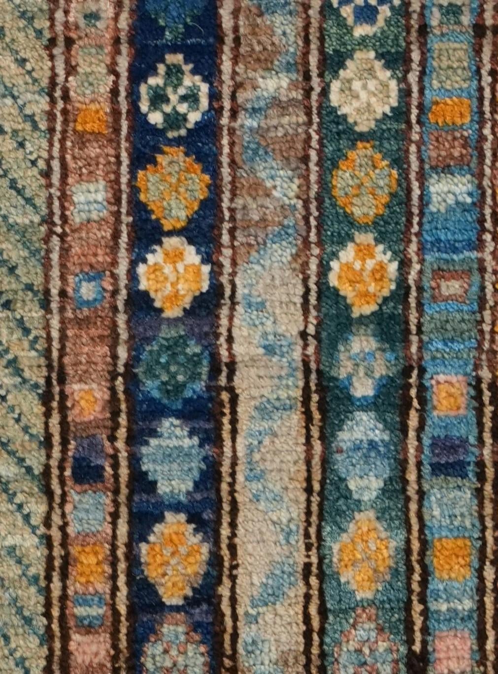 1' 4 x 2' Hand Knotted Ziegler Rug
