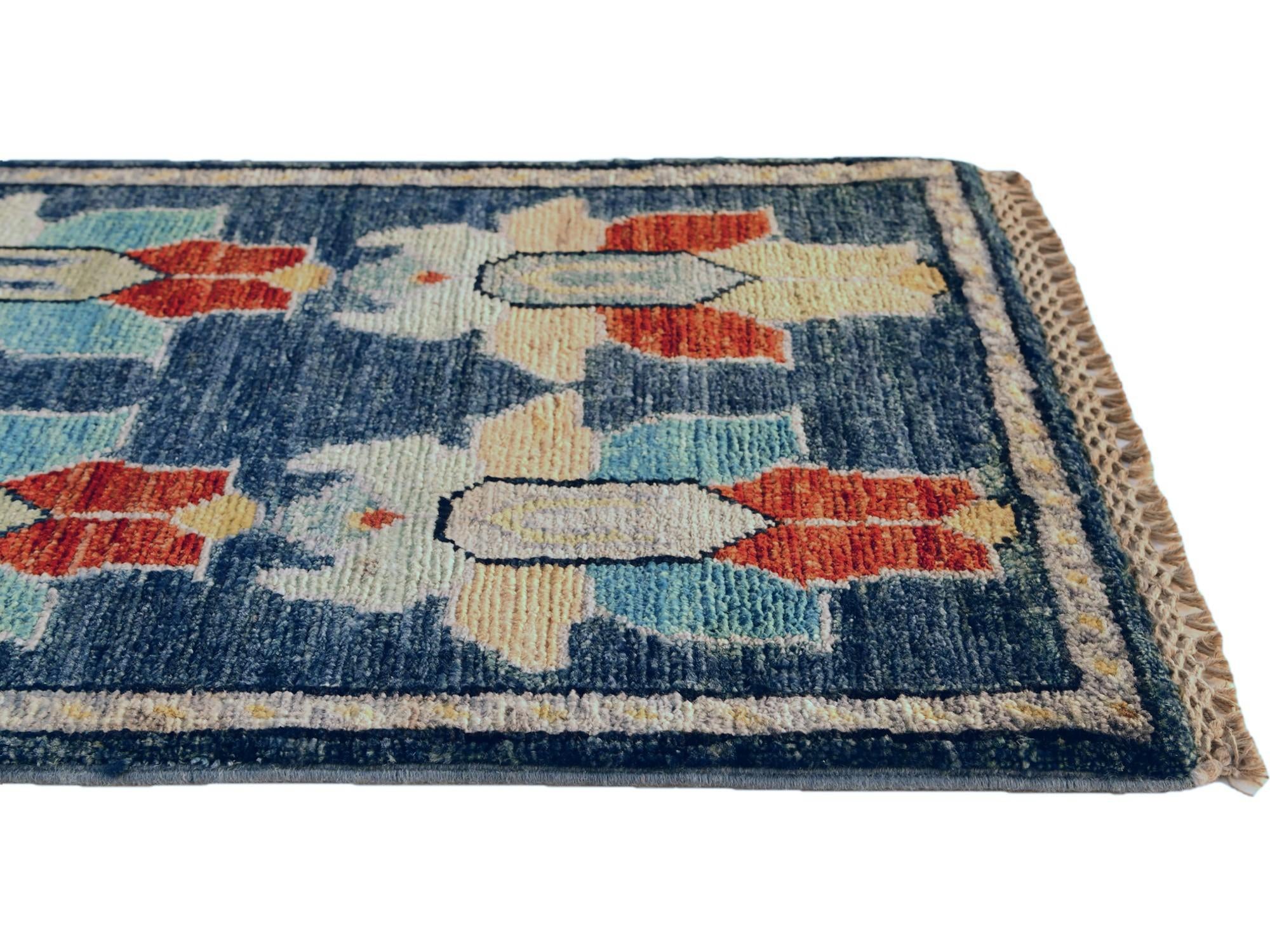 1' 4 x 2' Hand Knotted Ziegler Rug