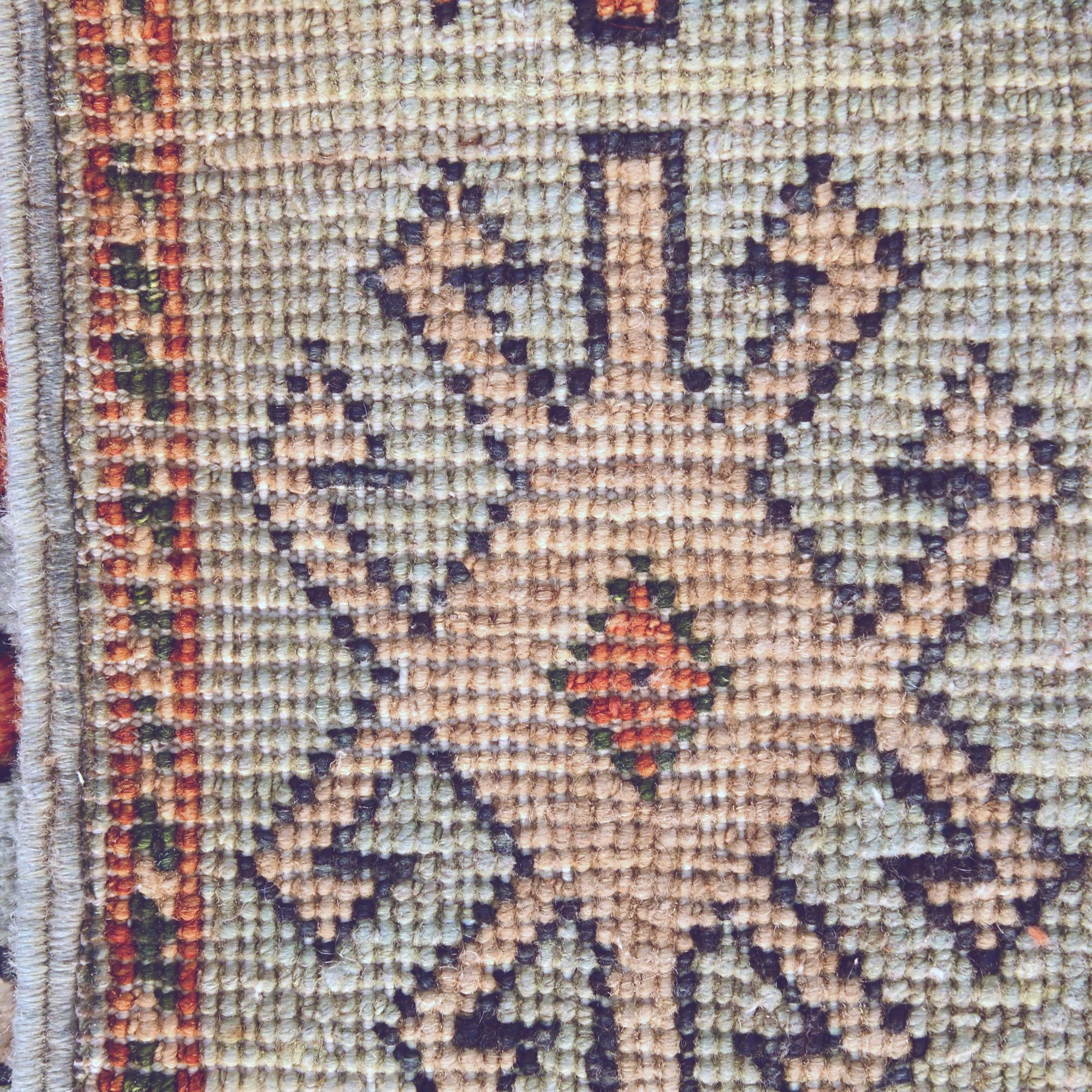 1' 4 x 2' Hand Knotted Ziegler Rug