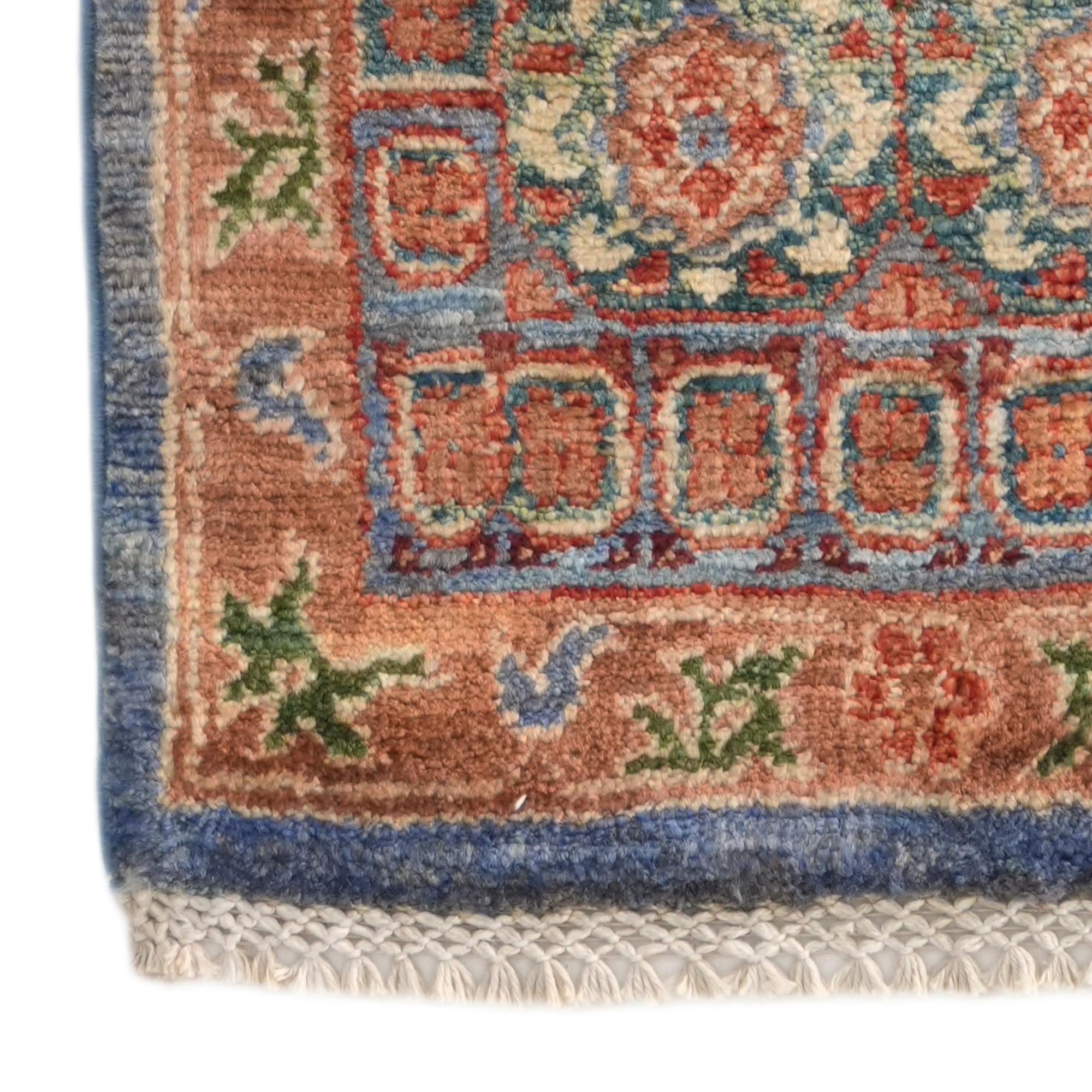 1' 4 x 2' Hand Knotted Ziegler Rug