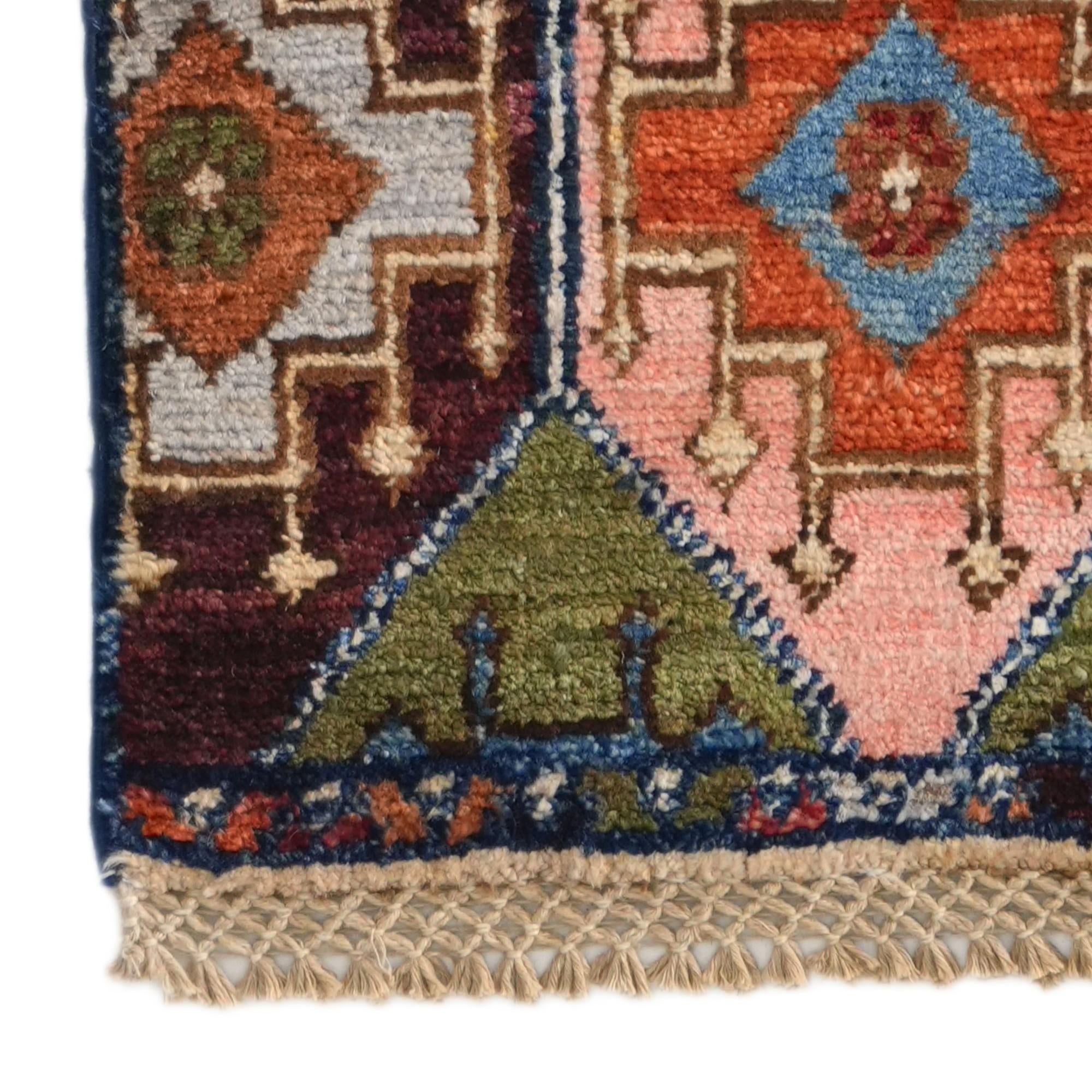 1' 4 x 2' Hand Knotted Ziegler Rug