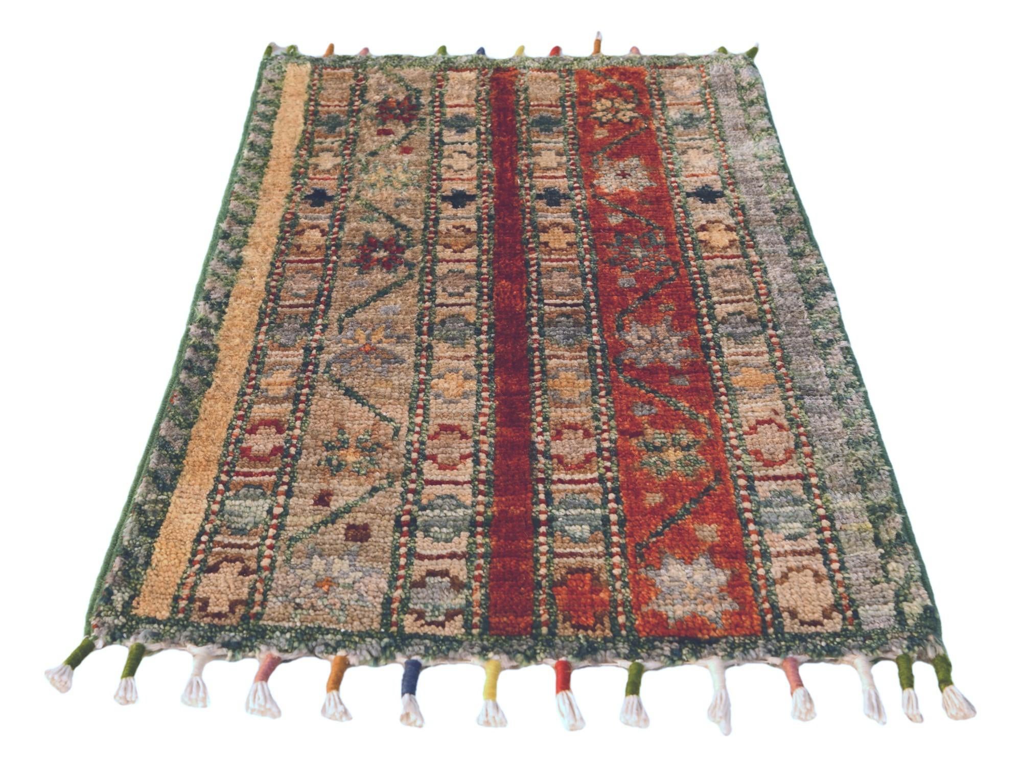 40cm x 60cm Hand Knotted Ziegler Rug