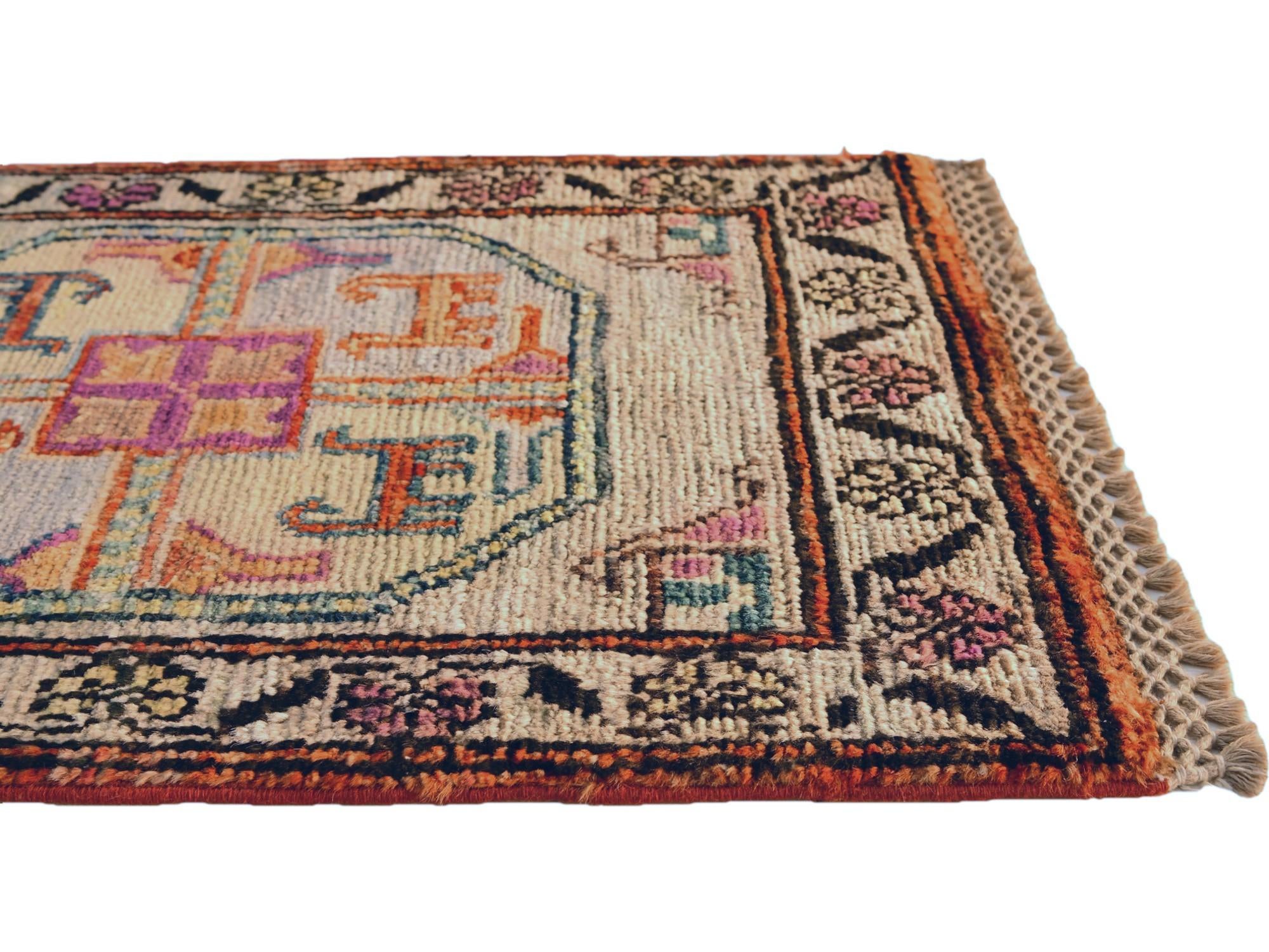 1' 4 x 2' Hand Knotted Ziegler Rug