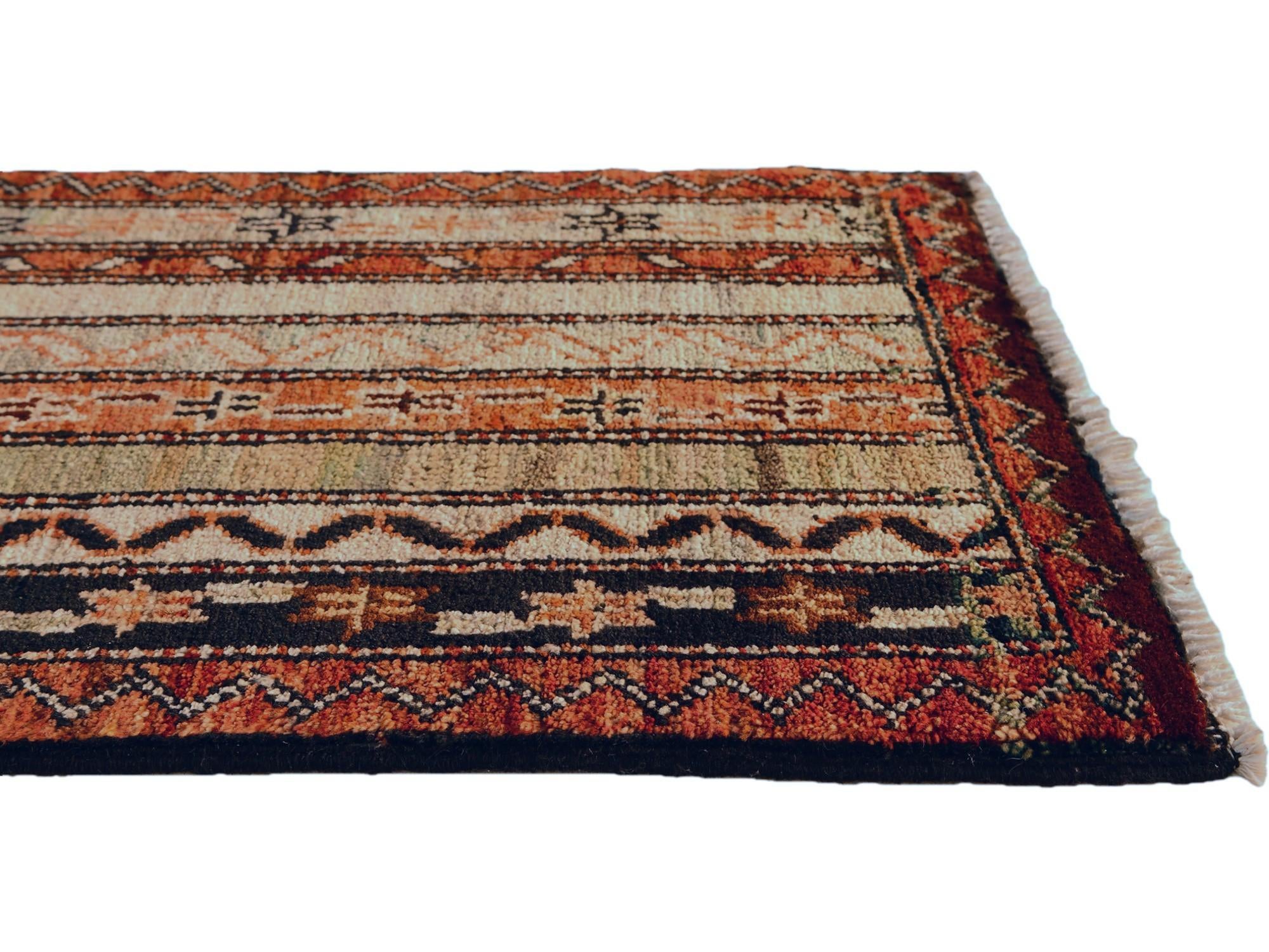 1' 7 x 2' Hand Knotted Ziegler Rug