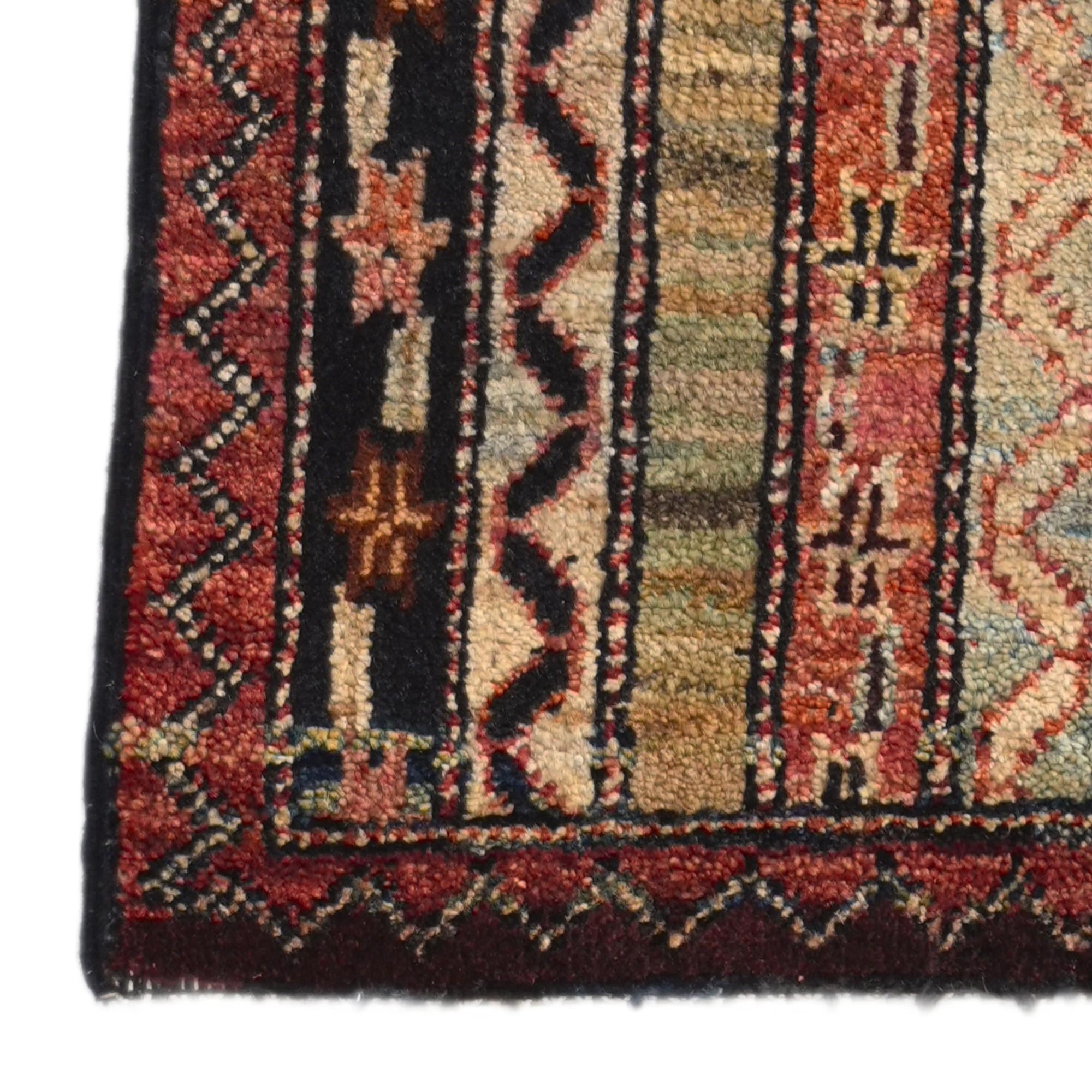 Detail image 7 of 12: 1' 7 x 2' Hand Knotted Ziegler Rug