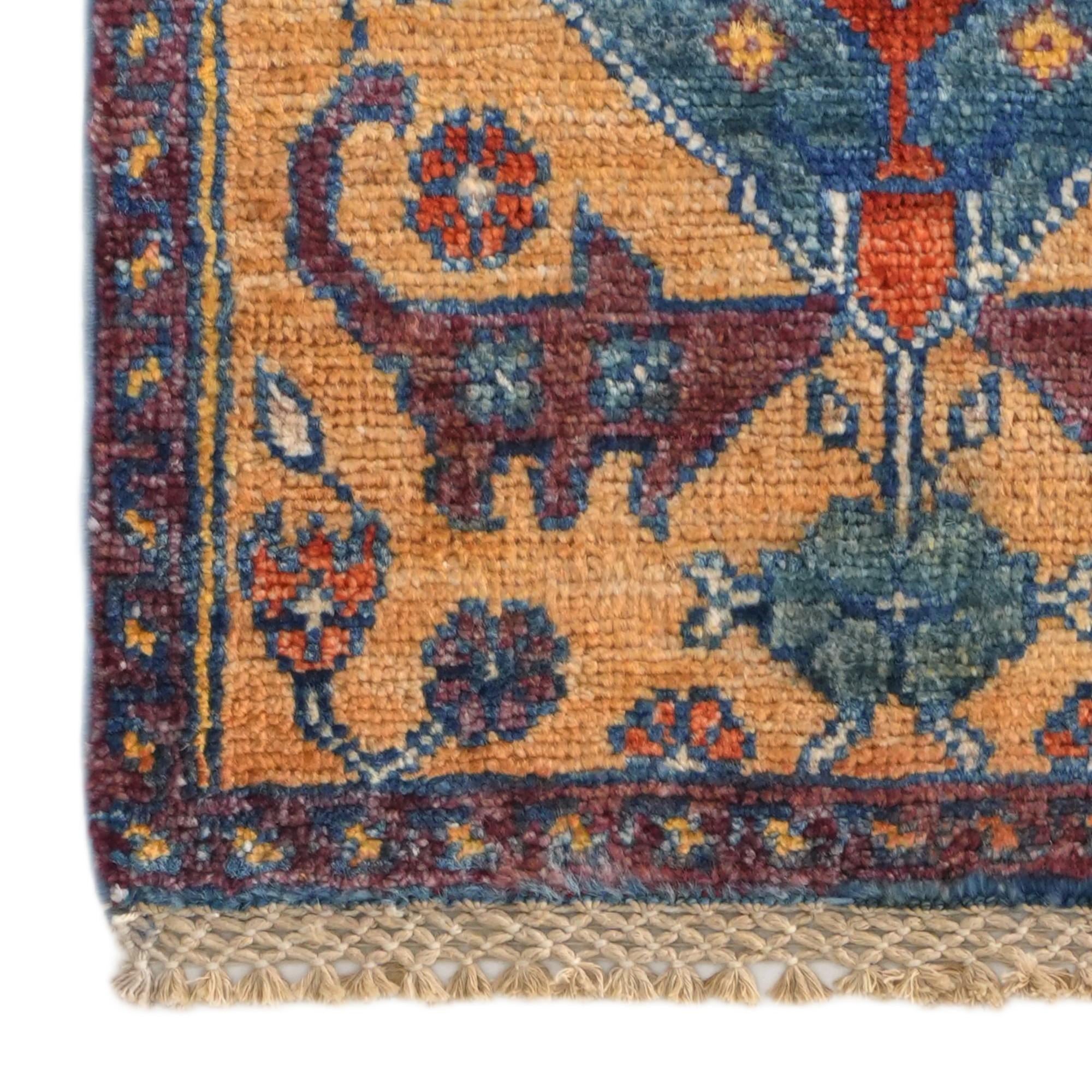 1' 4 x 2' Hand Knotted Ziegler Rug