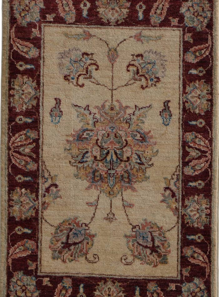 Detail image of 2' x 3' Hand Knotted Ziegler Rug