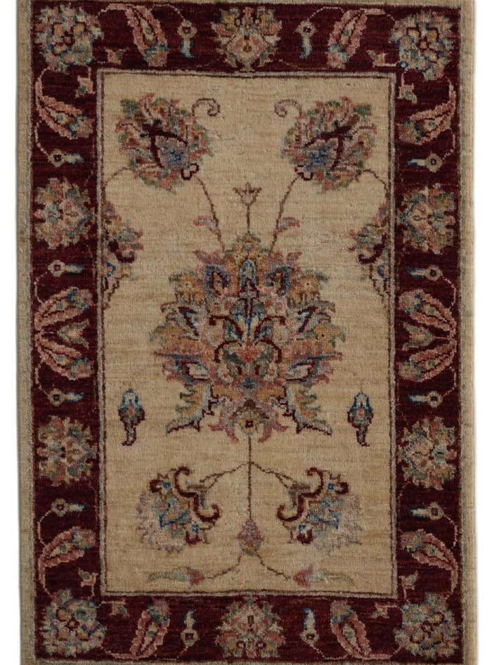 Detail image of 2' x 3' Hand Knotted Ziegler Rug