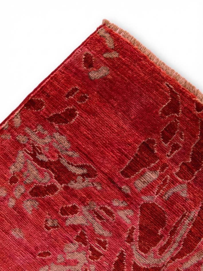 Detail image of 4' x 5' 11 Hand Knotted Ziegler Rug