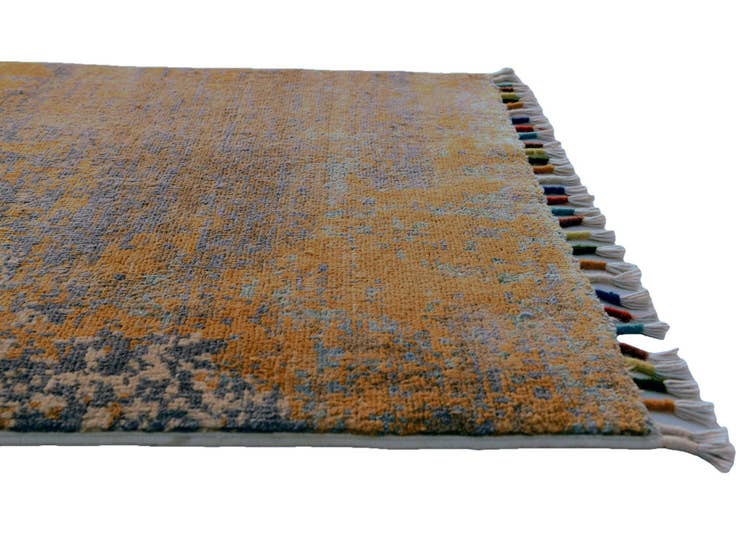Detail image of 2' x 2' 11 Hand Knotted Ziegler Rug