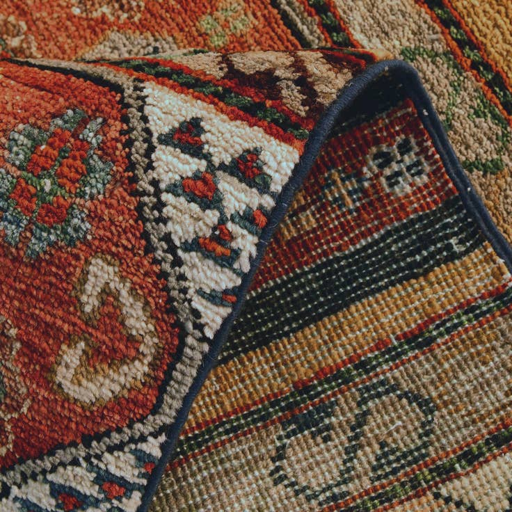 Detail image of 1' 9 x 3' 3 Hand Knotted Ziegler Rug