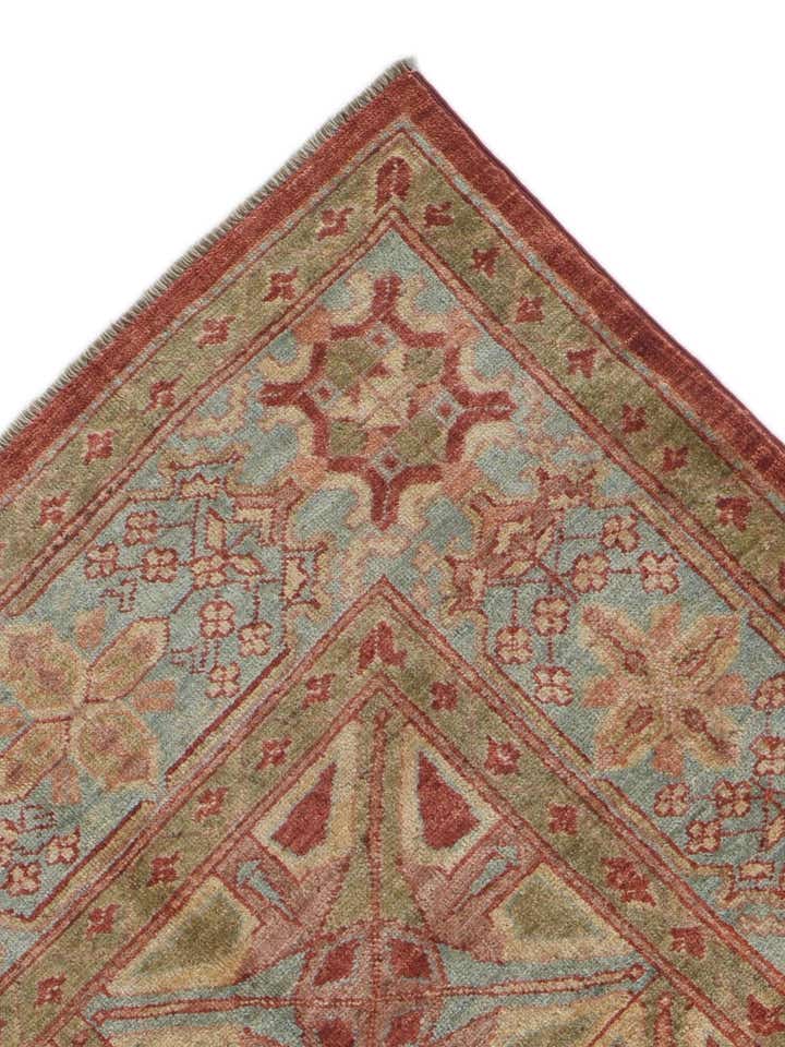 8' 6 x 10' 4 Hand Knotted Ziegler Rug