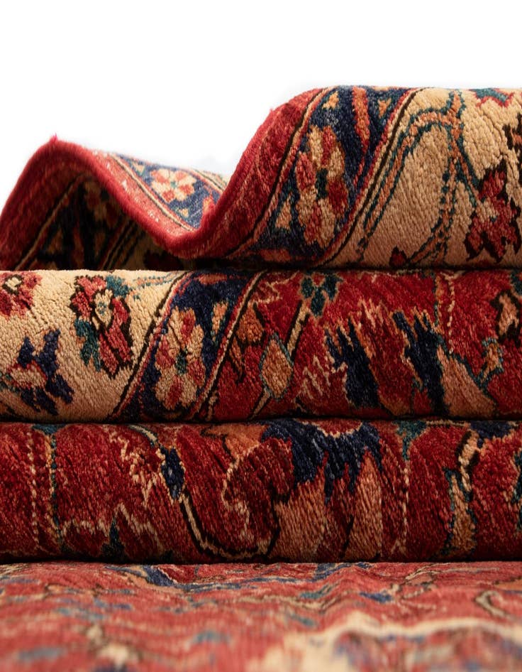 Detail image of 5' 10 x 8' 8 Sara Rug