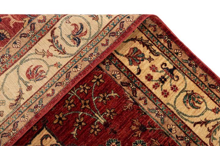 5' 5 x 7' 6 Sara Rug