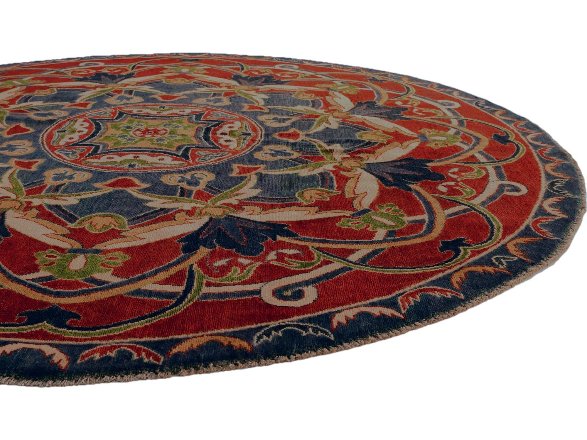 8' 1 x 8' 1 Hand Knotted Kazak Round Rug