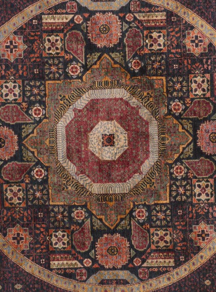 Detail image of 8' x 8' Hand Knotted Mamluk Ziegler Round Rug