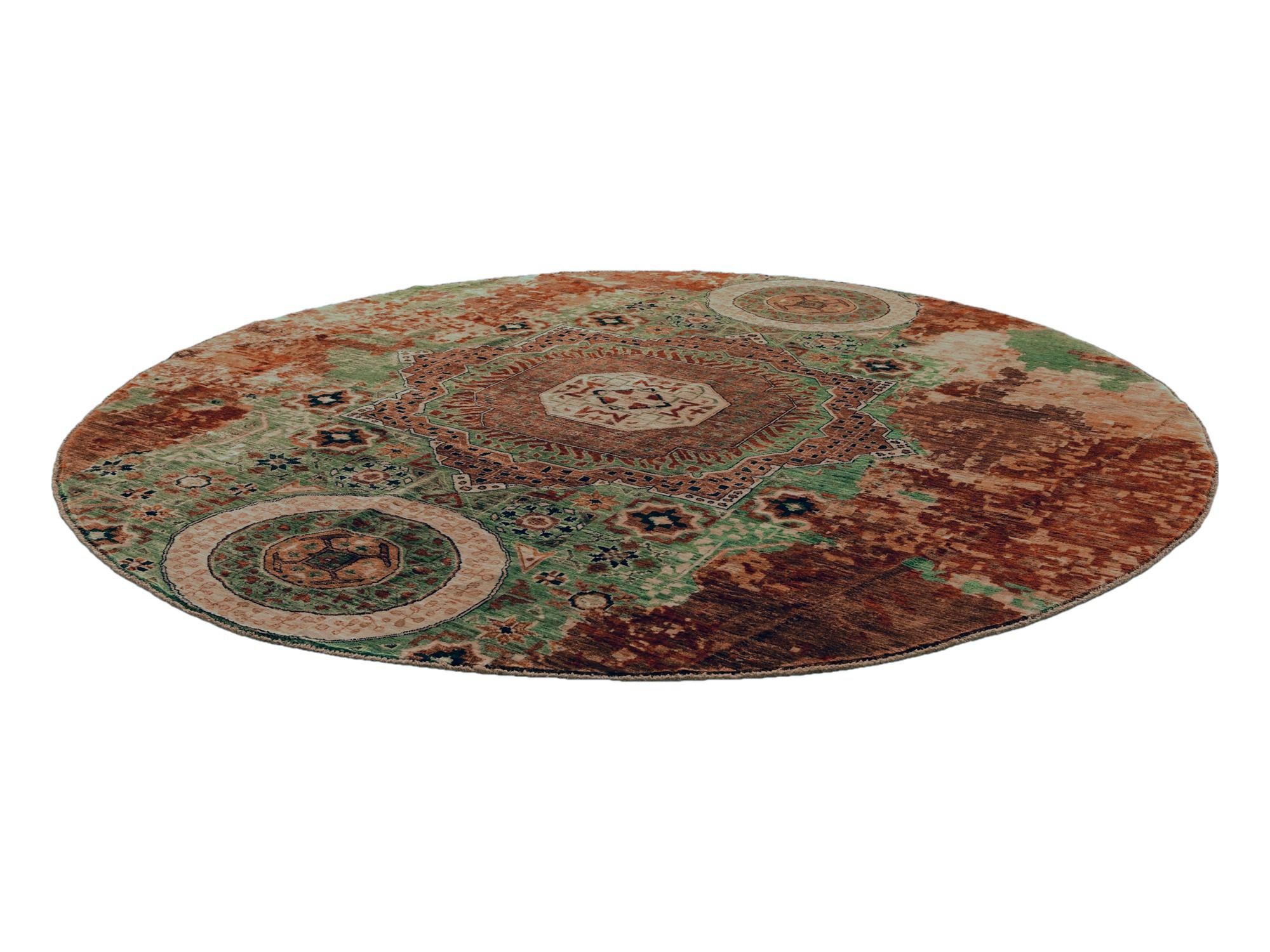 9' 9 x 9' 9 Hand Knotted Mamluk Ziegler Round Rug