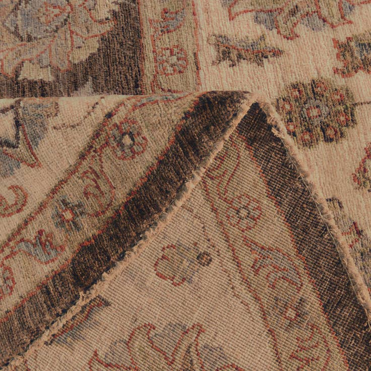 Detail image of 9' x 9' 1 Hand Knotted Ziegler Round Rug