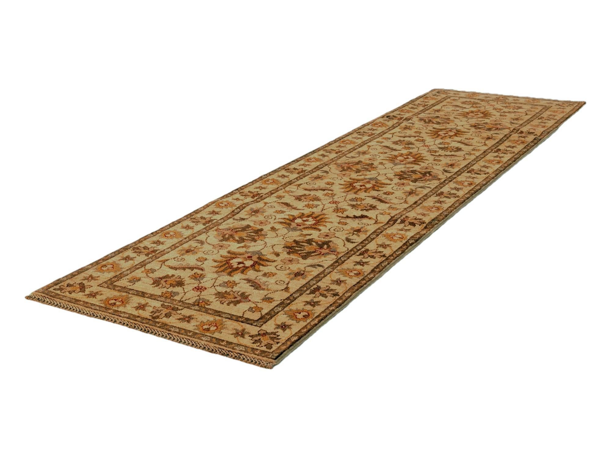 2' 9 x 9' 9 Hand Knotted Ziegler Runner Rug