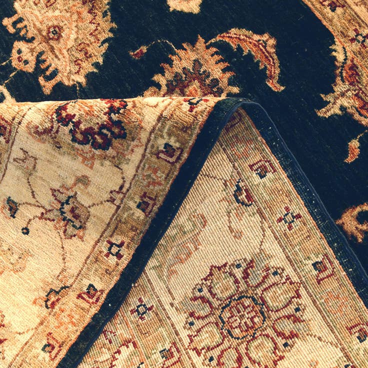 Detail image of 5' 9 x 5' 10 Hand Knotted Ziegler Square Rug