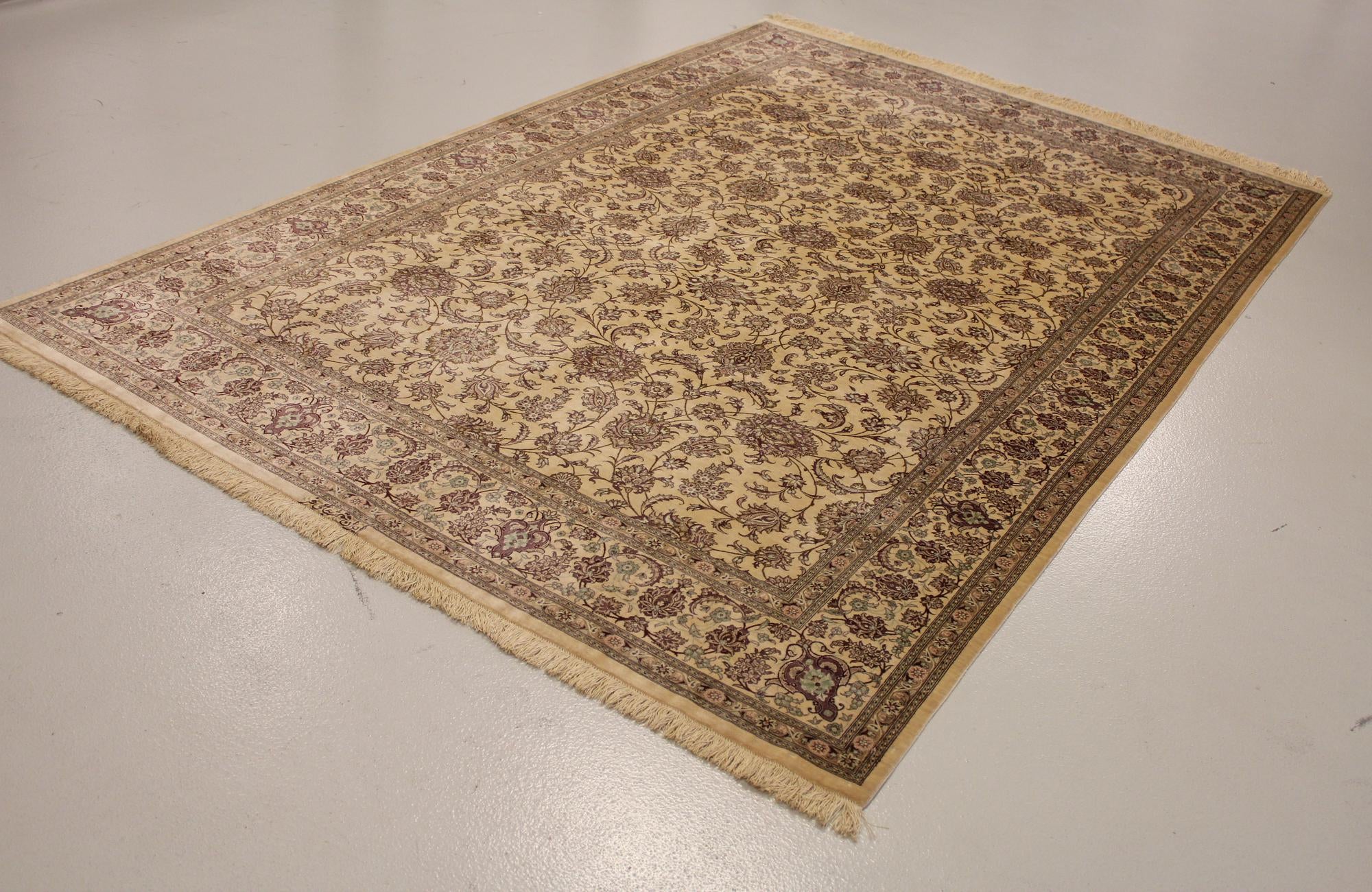 Image of 195cm x 297cm Qom Persian Rug