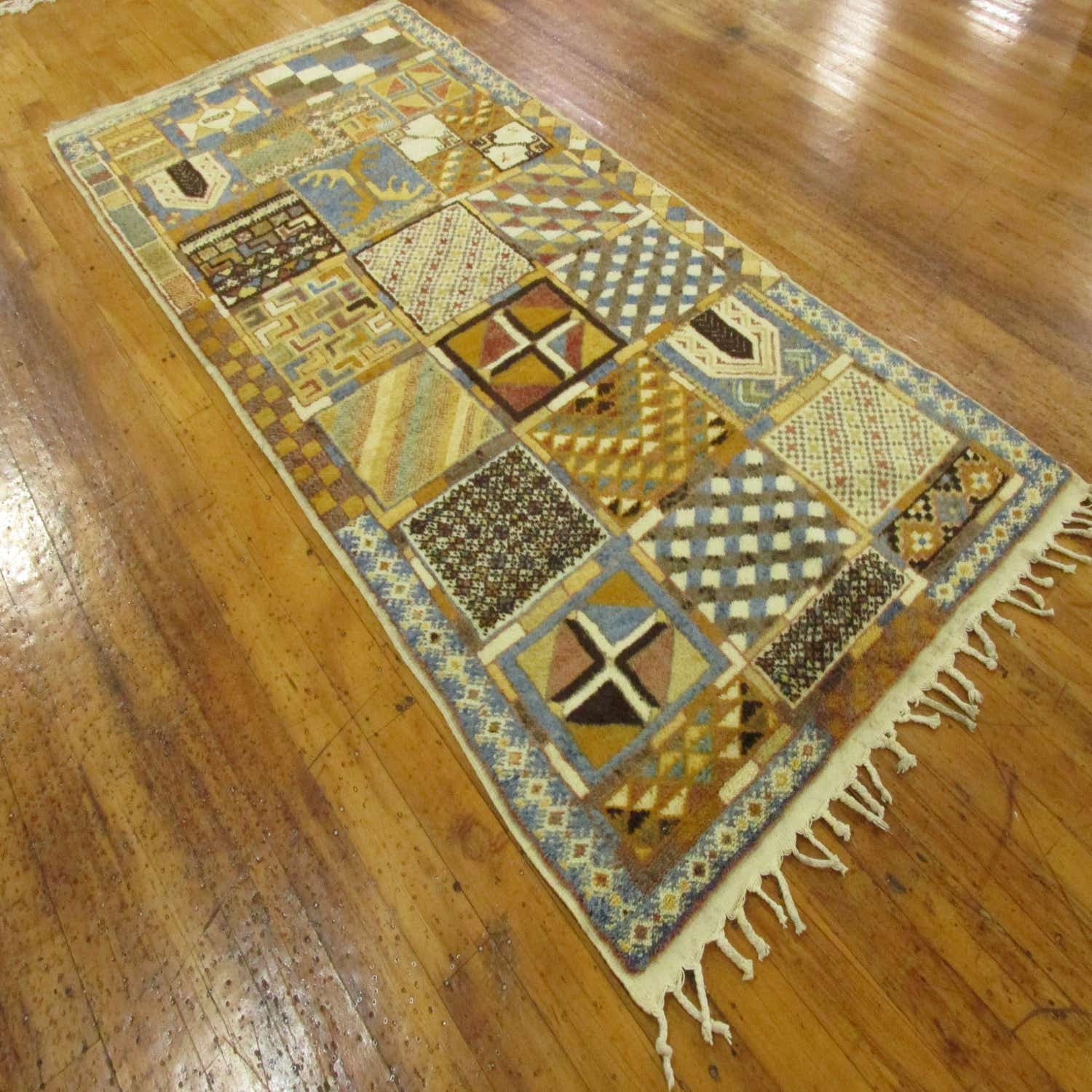 Cream 4' x 8' Moroccan Runner Rug eSaleRugs