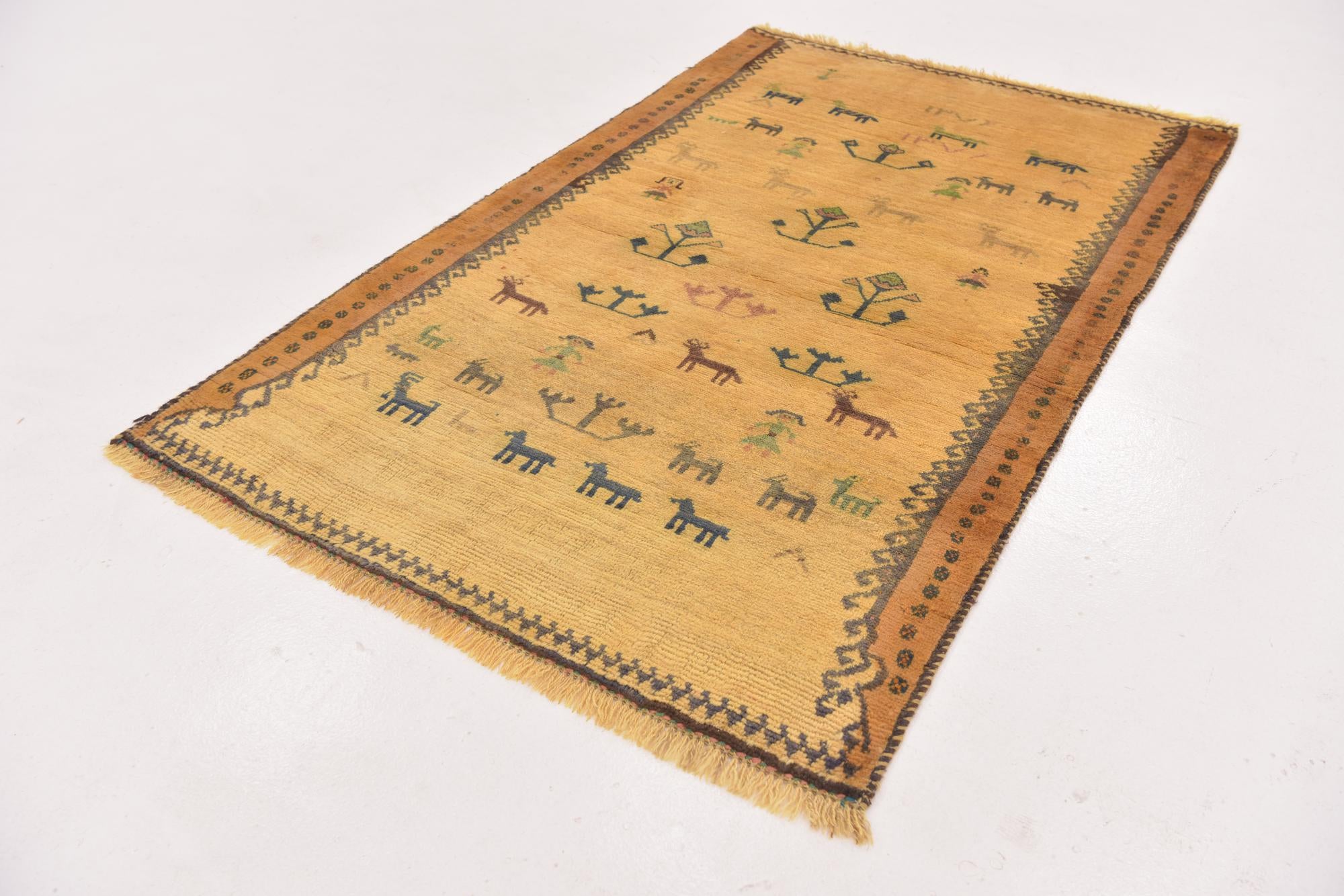 110cm x 178cm Ghashghaei Persian Rug