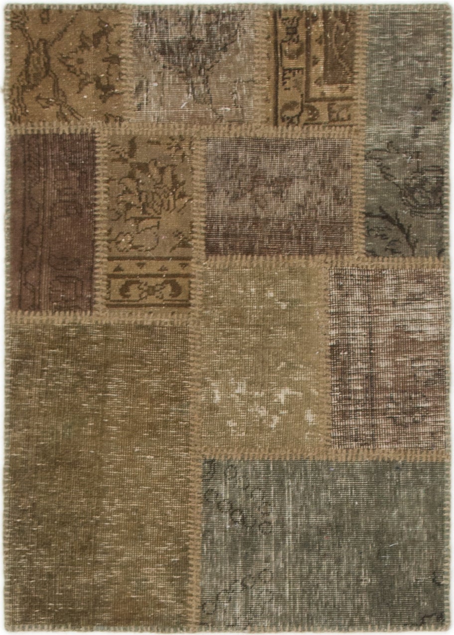 70cm x 100cm Ultra Vintage Persian Rug