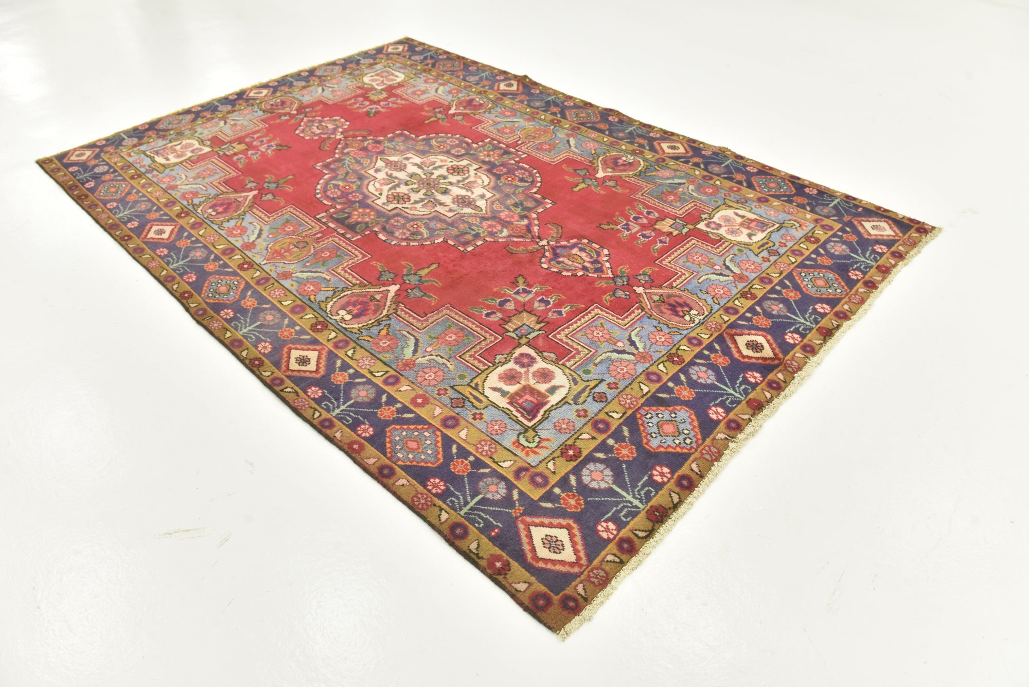193cm x 282cm Tabriz Persian Rug