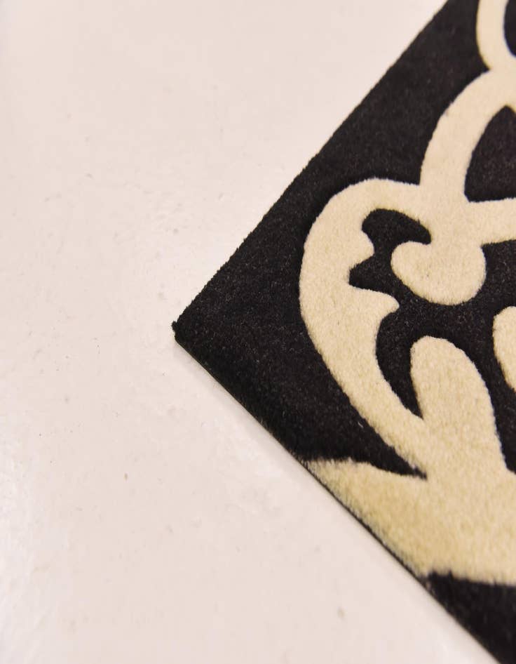 Detail image of 2' 2 x 3' 3 Doormat