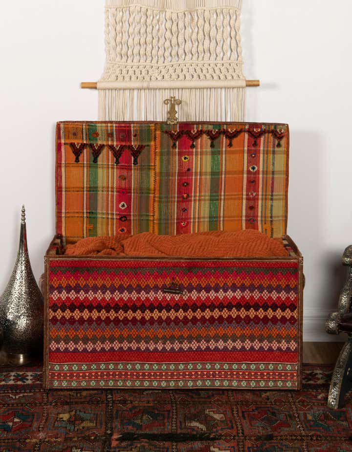 1' 7 x 3' Hand Knotted Furniture Trunk