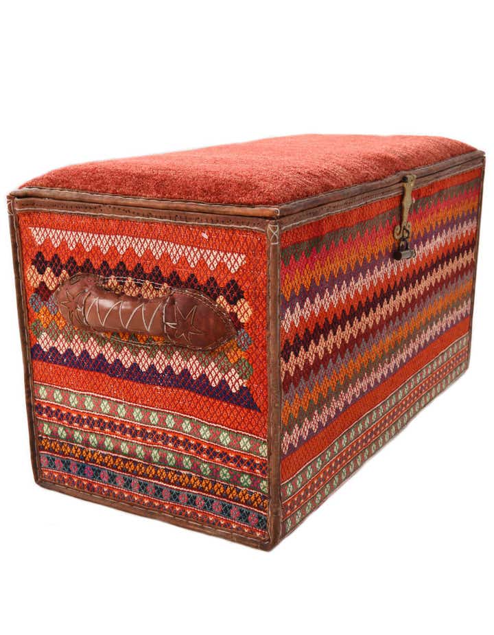 1' 7 x 3' Hand Knotted Furniture Trunk