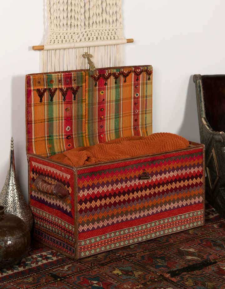 1' 7 x 3' Hand Knotted Furniture Trunk