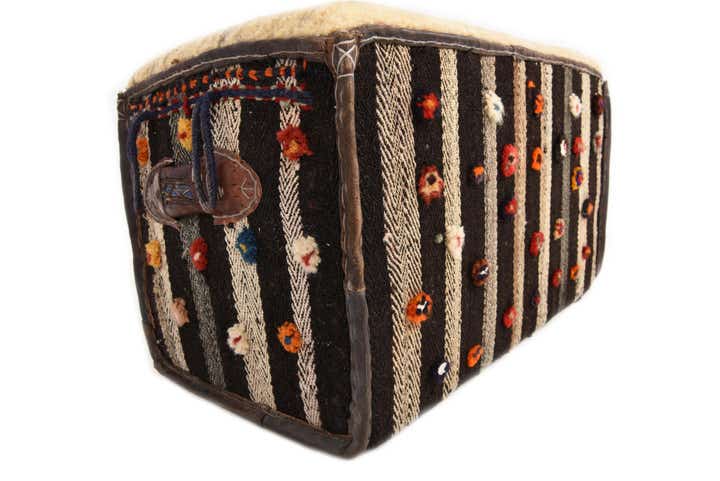 1' 4 x 2' 4 Hand Knotted Furniture Trunk
