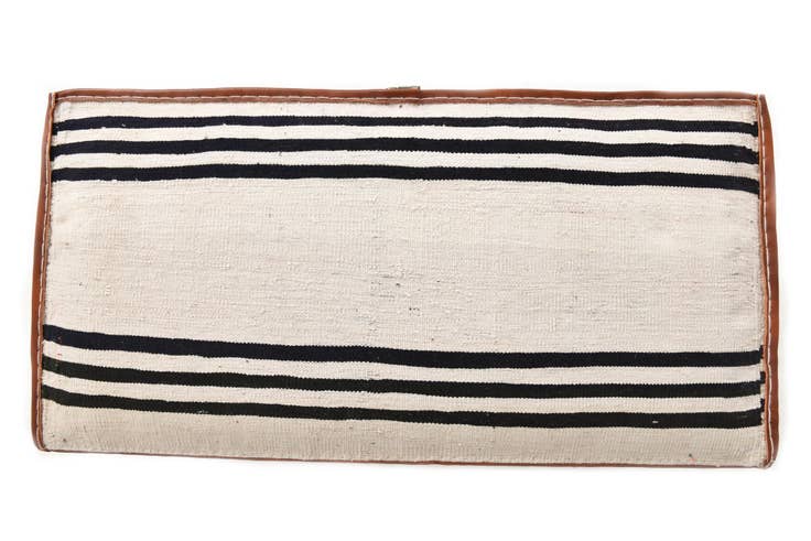 Detail image of 1' 7 x 3' 1 Hand Knotted Furniture Trunk