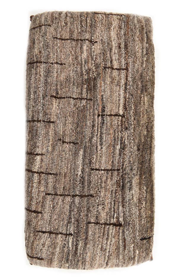 Detail image of 1' 2 x 2' 4 Hand Knotted Furniture Trunk