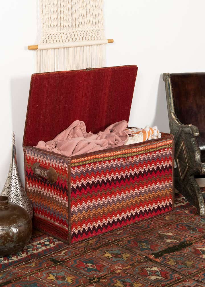 1' 7 x 3' Hand Knotted Furniture Trunk