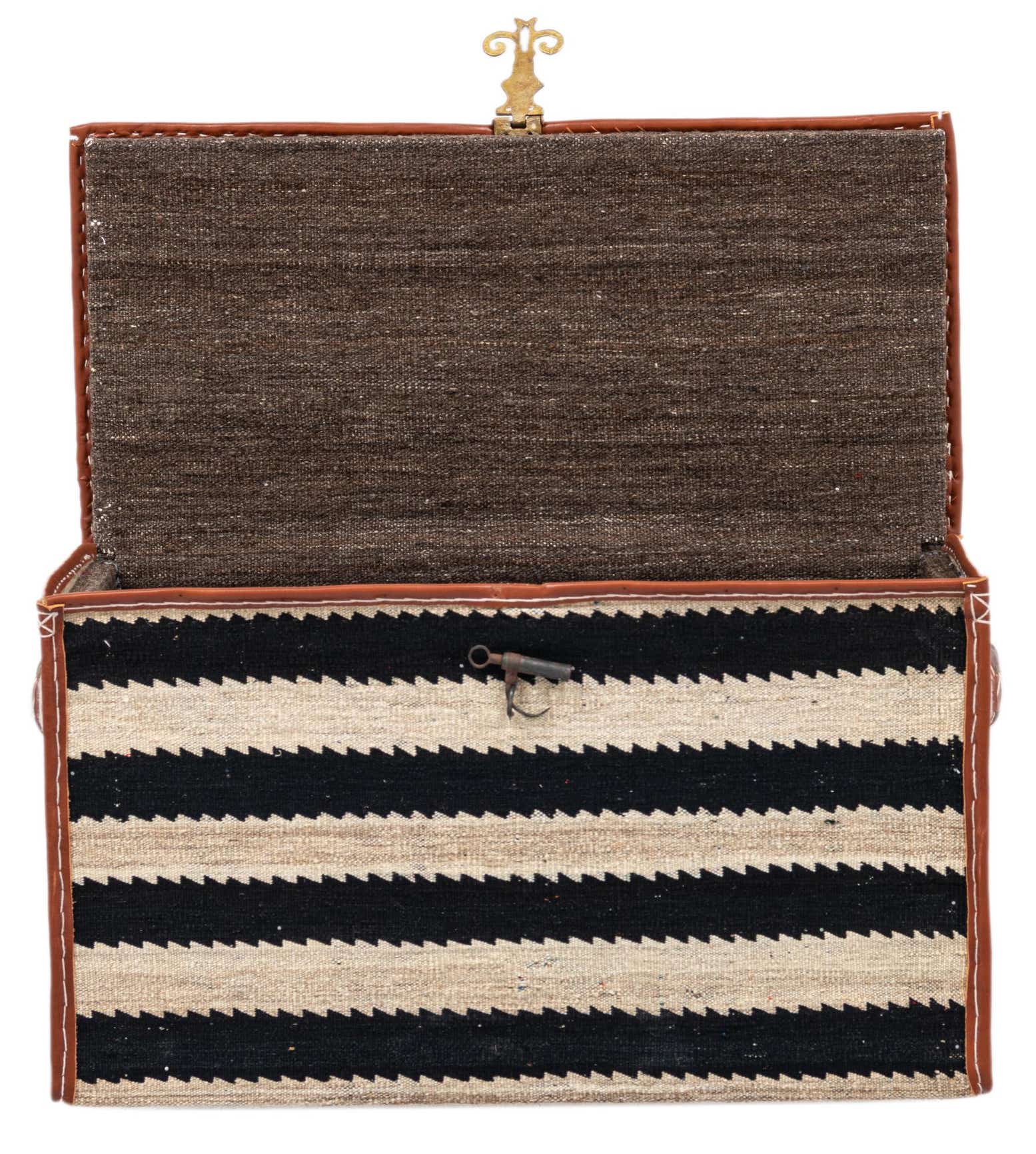 Primary image 1' 3 x 2' 4 Hand Knotted Furniture Trunk