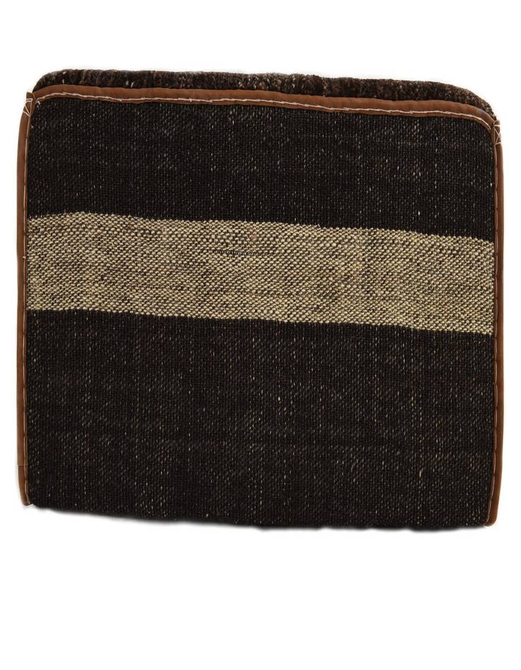 Detail image of 1' 6 x 3' 4 Hand Knotted Furniture Trunk