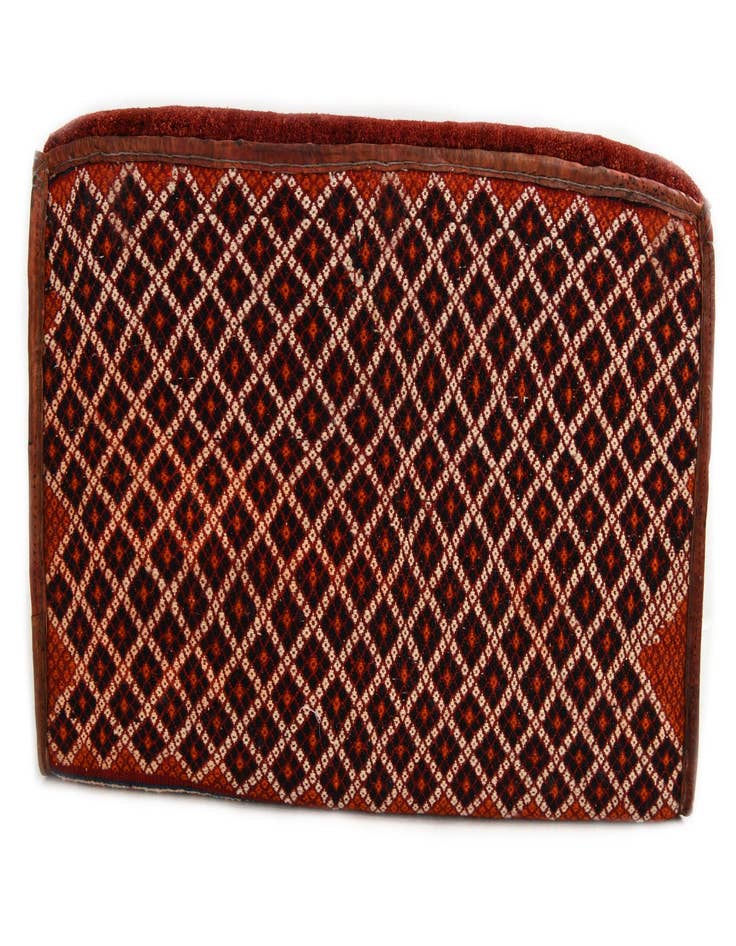 Detail image of 1' 6 x 3'  Hand Knotted Furniture Trunk